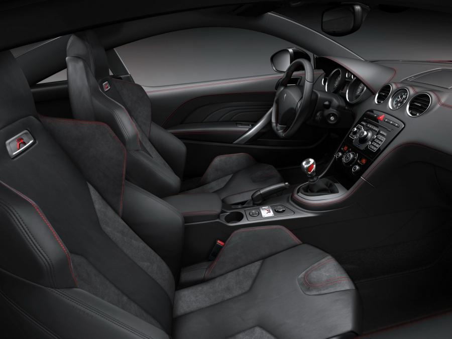  Peugeot RCZ R 2013 года  (фото 25 из 30)